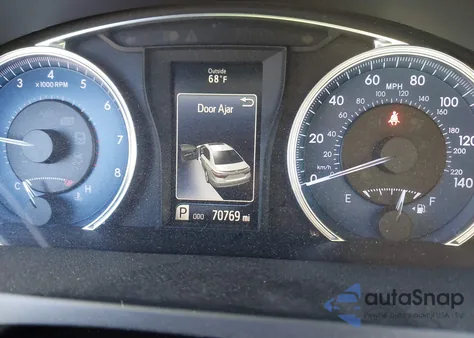 2016 Toyota Camry Le из США, поврежденный, VIN 4T4BF1FK9GR577149